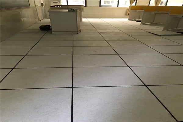 沈飛地板供應 魚(yú)峰防靜電地板 魚(yú)峰防靜電地板價(jià)格 活動(dòng)地板廠(chǎng)家 免費送樣